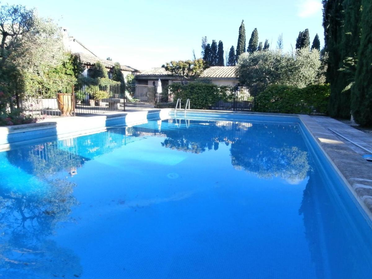 Les Grands Pins Villa Saint-Andiol Екстериор снимка